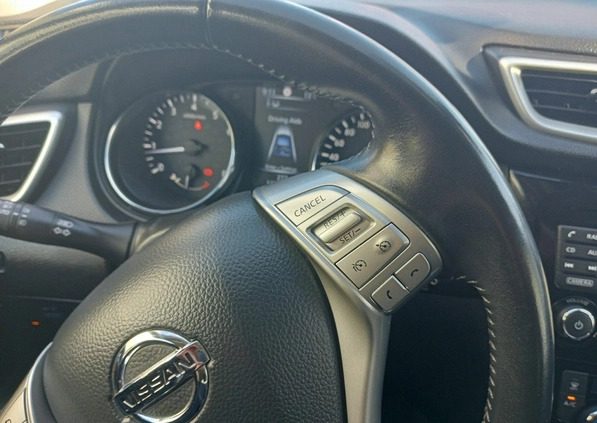 Nissan Qashqai cena 64500 przebieg: 115783, rok produkcji 2016 z Łaszczów małe 781